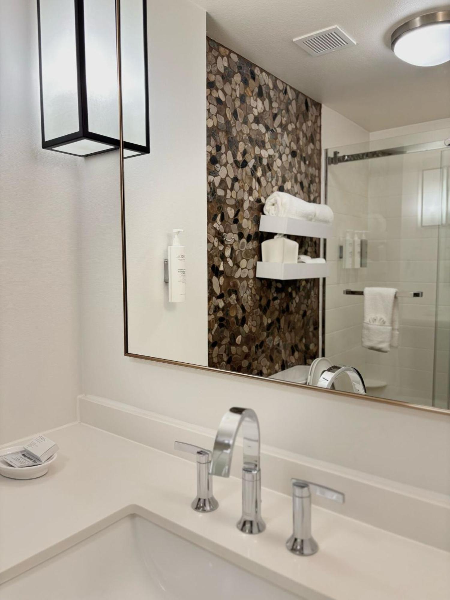 Kozy Hotel Houston North Westfield Kültér fotó